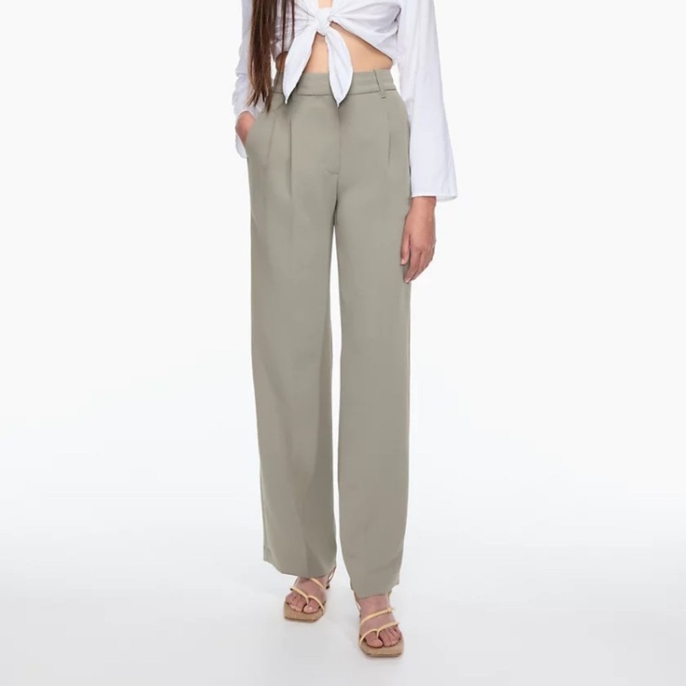 Aritzia Effortless Pant in Basalt Grey (TALL)